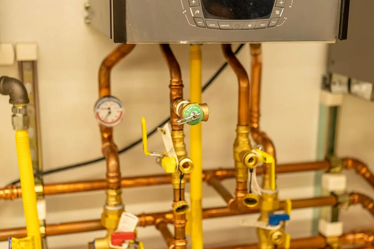 Licensed technician providing Slab Leak Repair for a homeowner in Brentwood